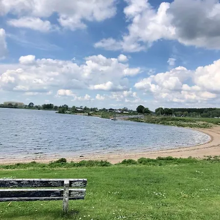 シャレー Gezellige In Lithse Ham