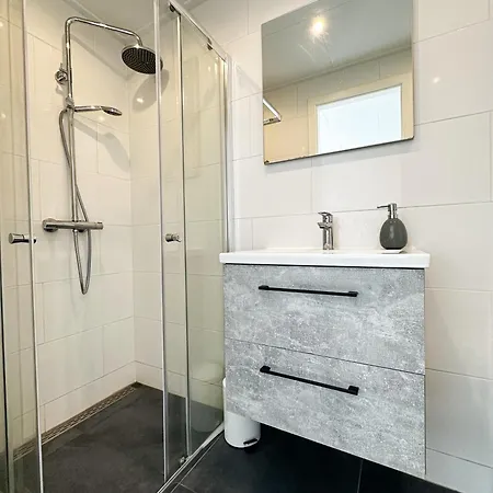 シャレー Gezellige In Lithse Ham