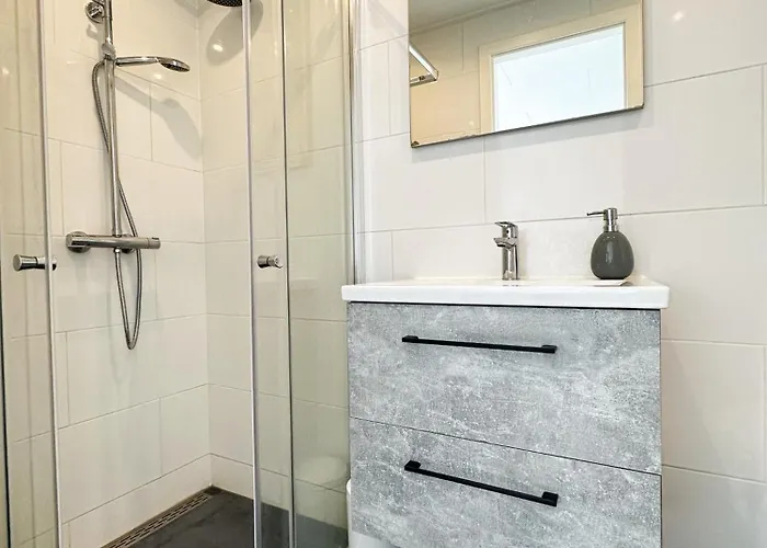 Alpehytte Gezellige In Lithse Ham